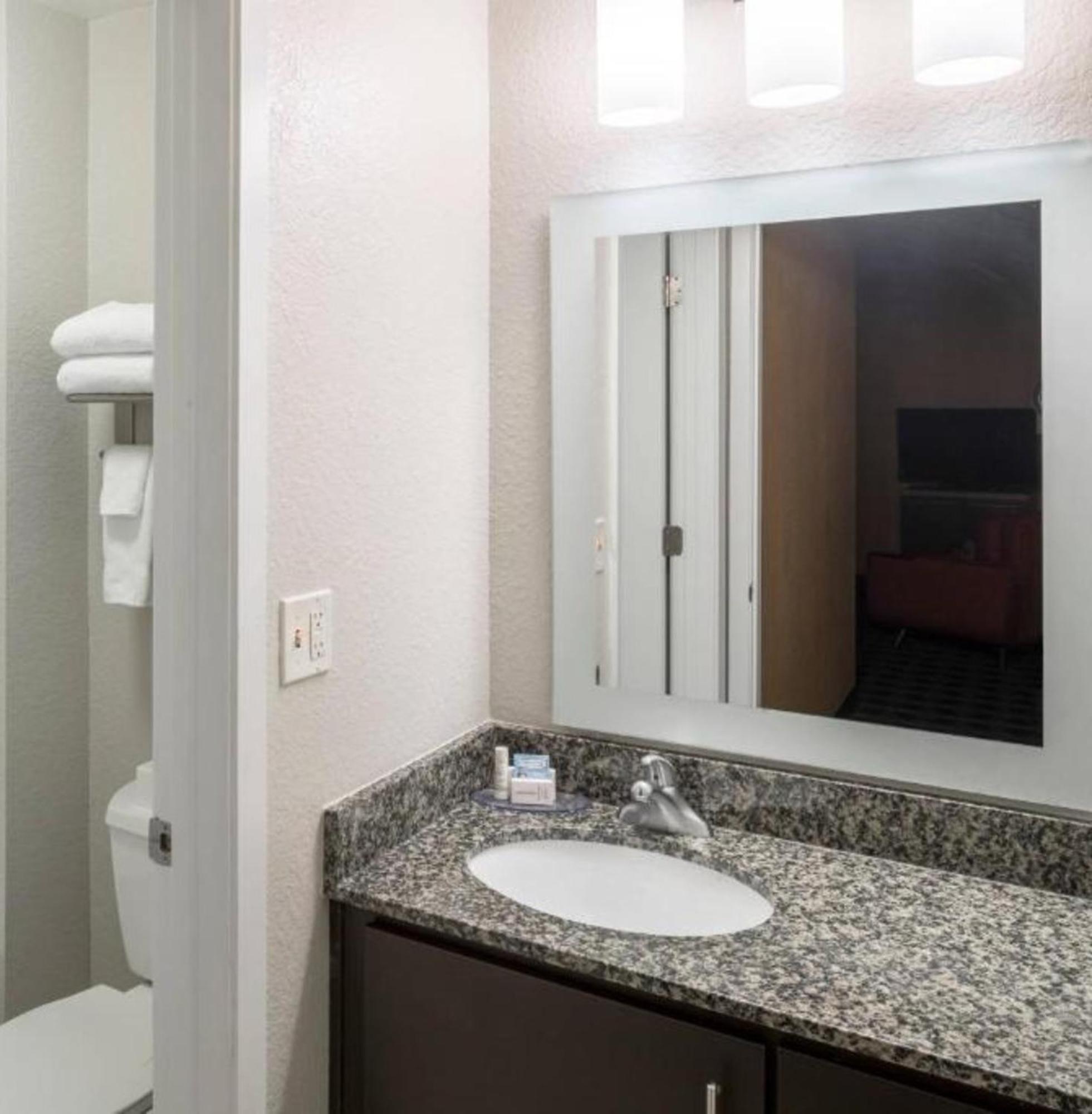 Towneplace Suites By Marriott Panama City Exterior photo