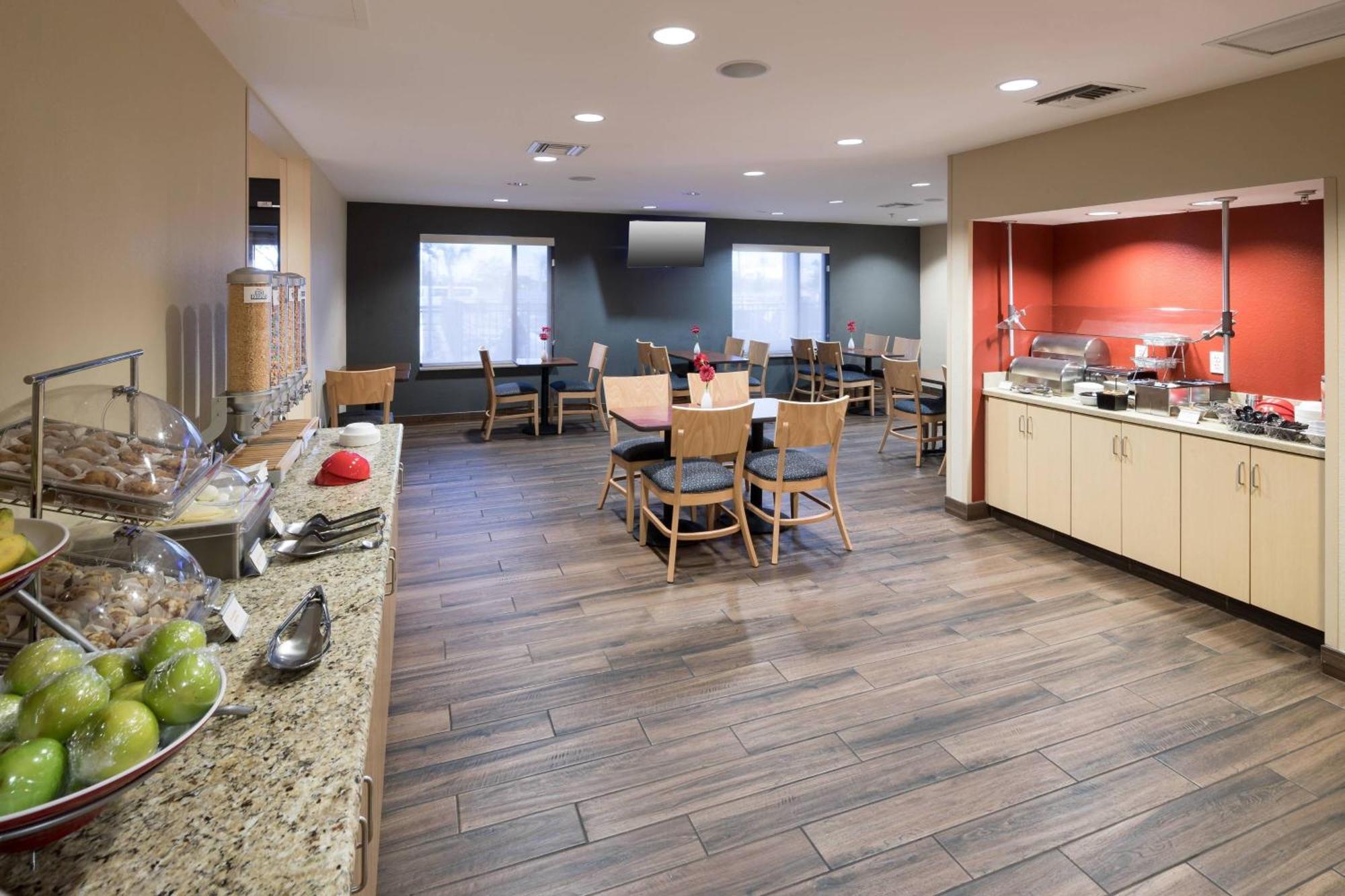 Towneplace Suites By Marriott Panama City Exterior photo